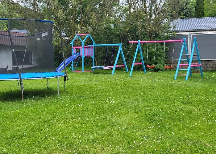 D&b Staycation Apartamento Niedenstein